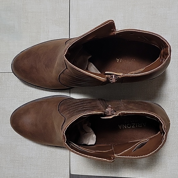 Arizona Oxford Booties - Picture 4 of 6